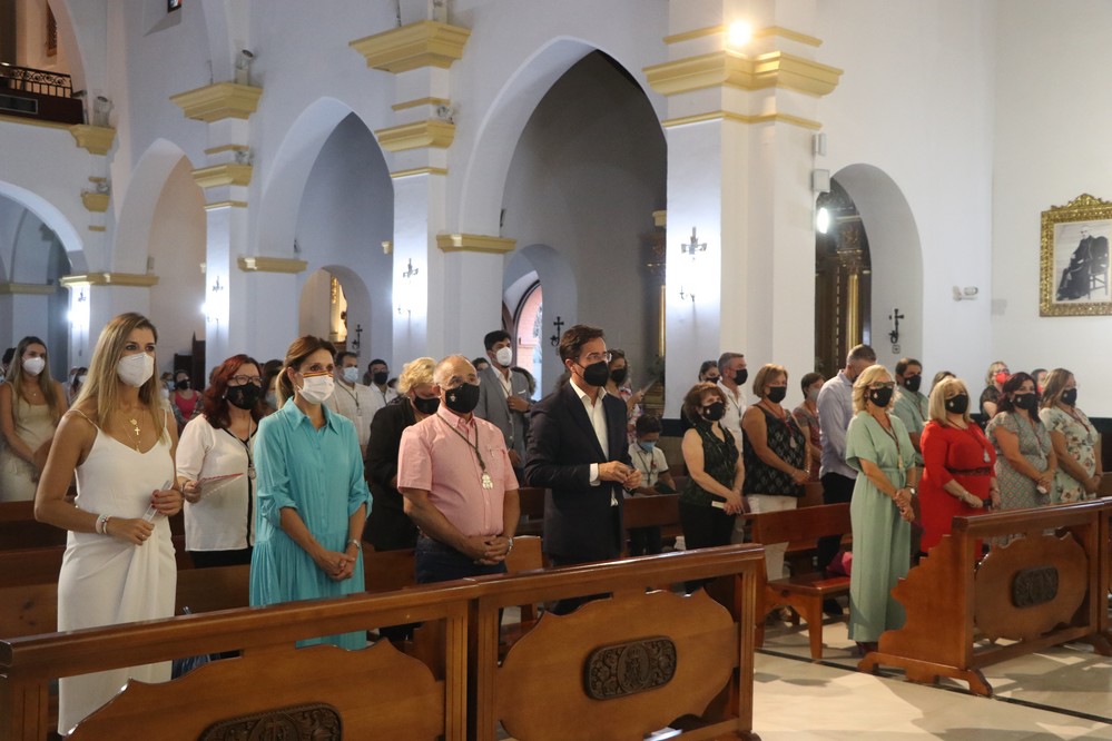 La Iglesia de San Isidro Labrador acoge la misa en honor a la Exaltación de la Santa Cruz