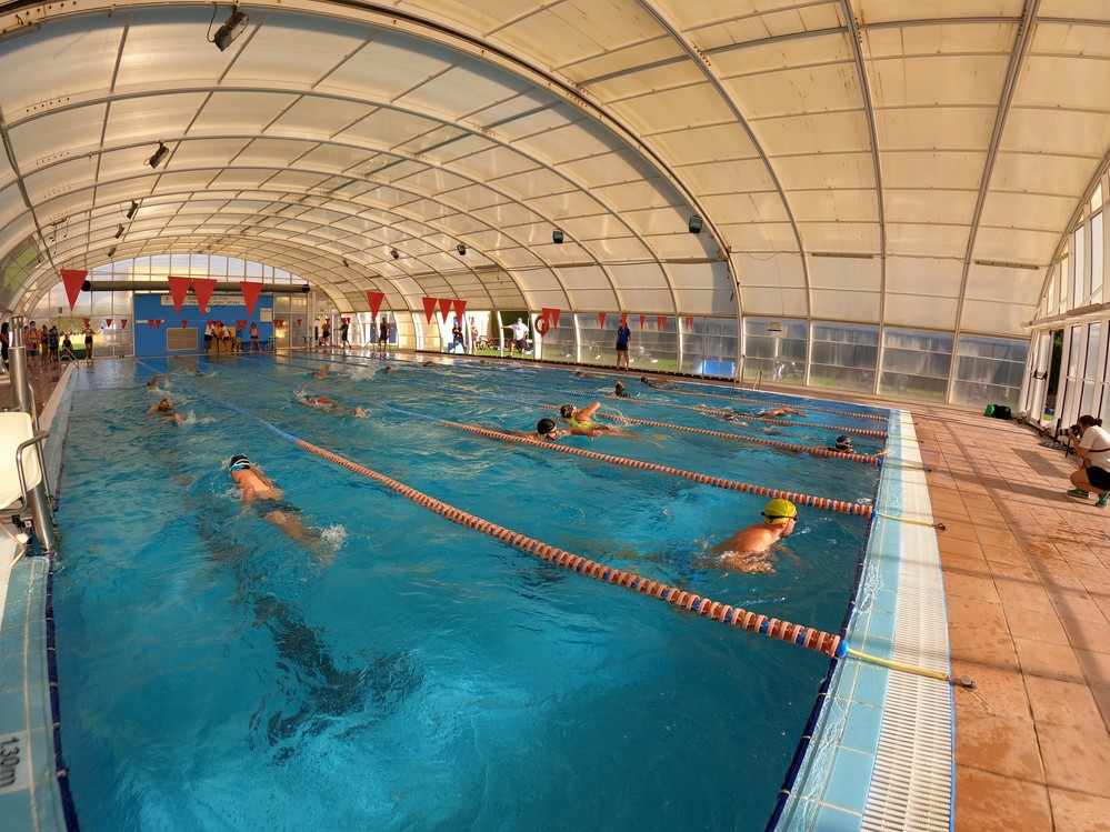 La piscina municipal de Vícar presenta su oferta de actividades para la temporada invernal