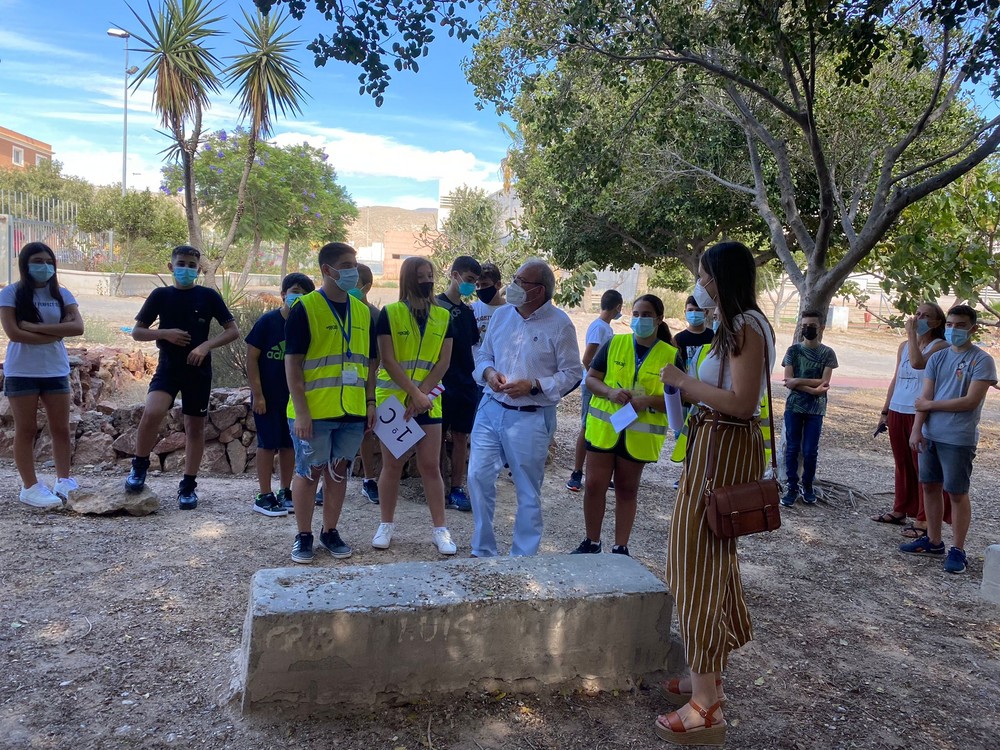 Antonio Bonilla recorre los centros educativos de Vícar para desear  a la comunidad escolar un buen curso 2021-2022