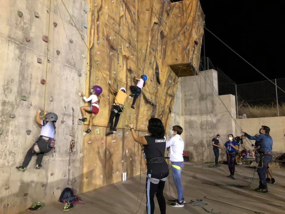 La Escuela Municipal de Montaña y Escalada de Berja arranca nueva temporada este viernes