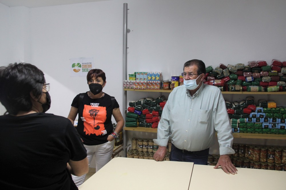 El PSOE de El Ejido propicia el primer encuentro entre el alcalde y la Asociación Pro Comedor