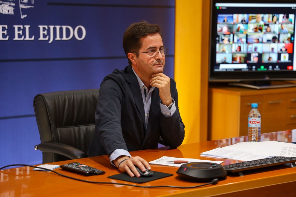 El Plan de Movilidad Urbana Sostenible de El Ejido avanza con la aprobación de su actualización durante el Pleno