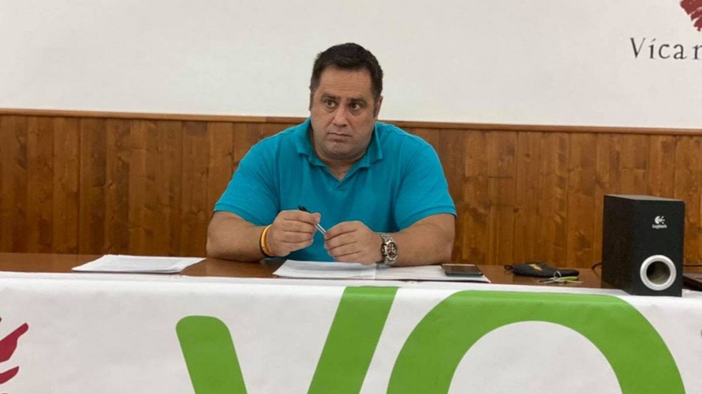 VOX exige al equipo de gobierno vicario medidas para combatir el comercio ilegal