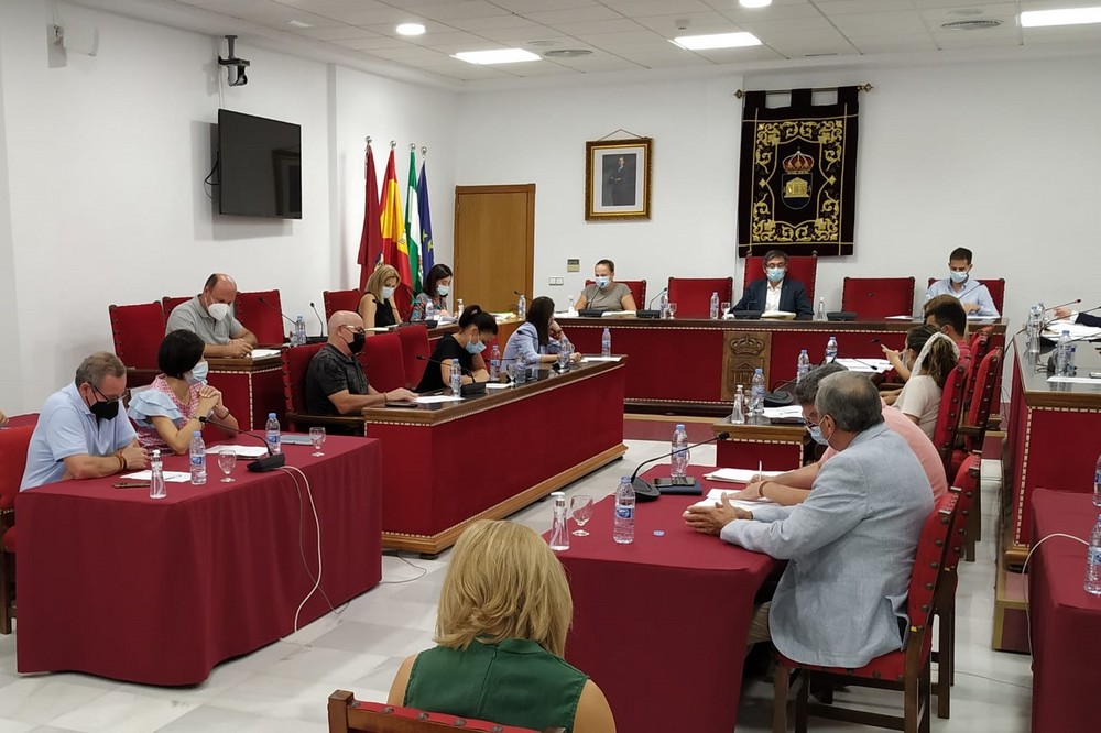 Adra rebaja el tipo de gravamen del IBI para 2022 y aumenta recursos para servicios básicos