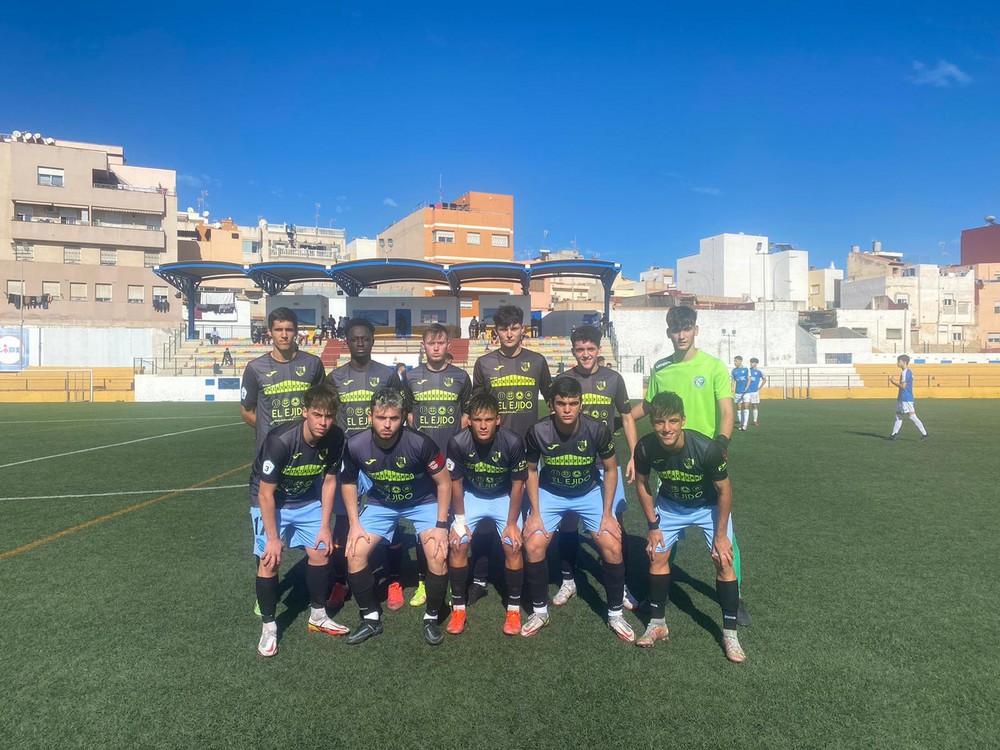 El Juvenil División de Honor se trae tres importantes puntos de tierras melillenses