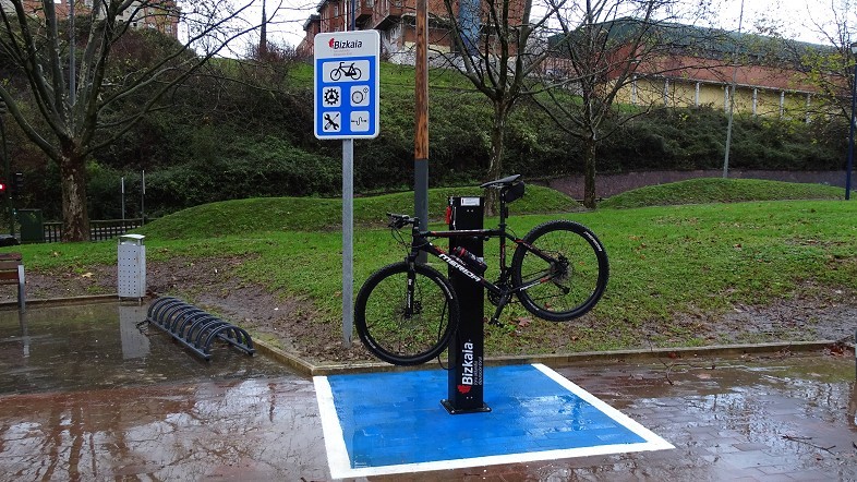 El PSOE de Adra pide que se potencie el uso de la bicicleta habilitando aparcamientos en zonas estratégicas