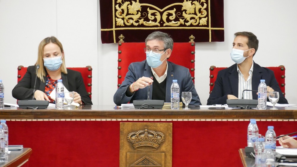 El Ayuntamiento de Adra solicita al Gobierno la cesión de un tramo de la carretera N-340 a su paso por La Curva