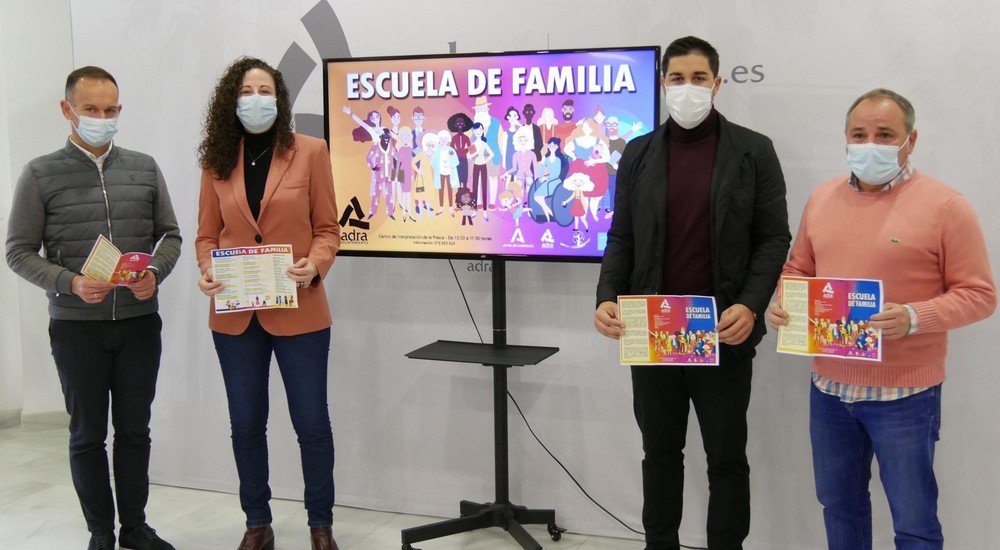 El Ayuntamiento de Adra pone en marcha una nueva edición de la ‘Escuela de Familia’