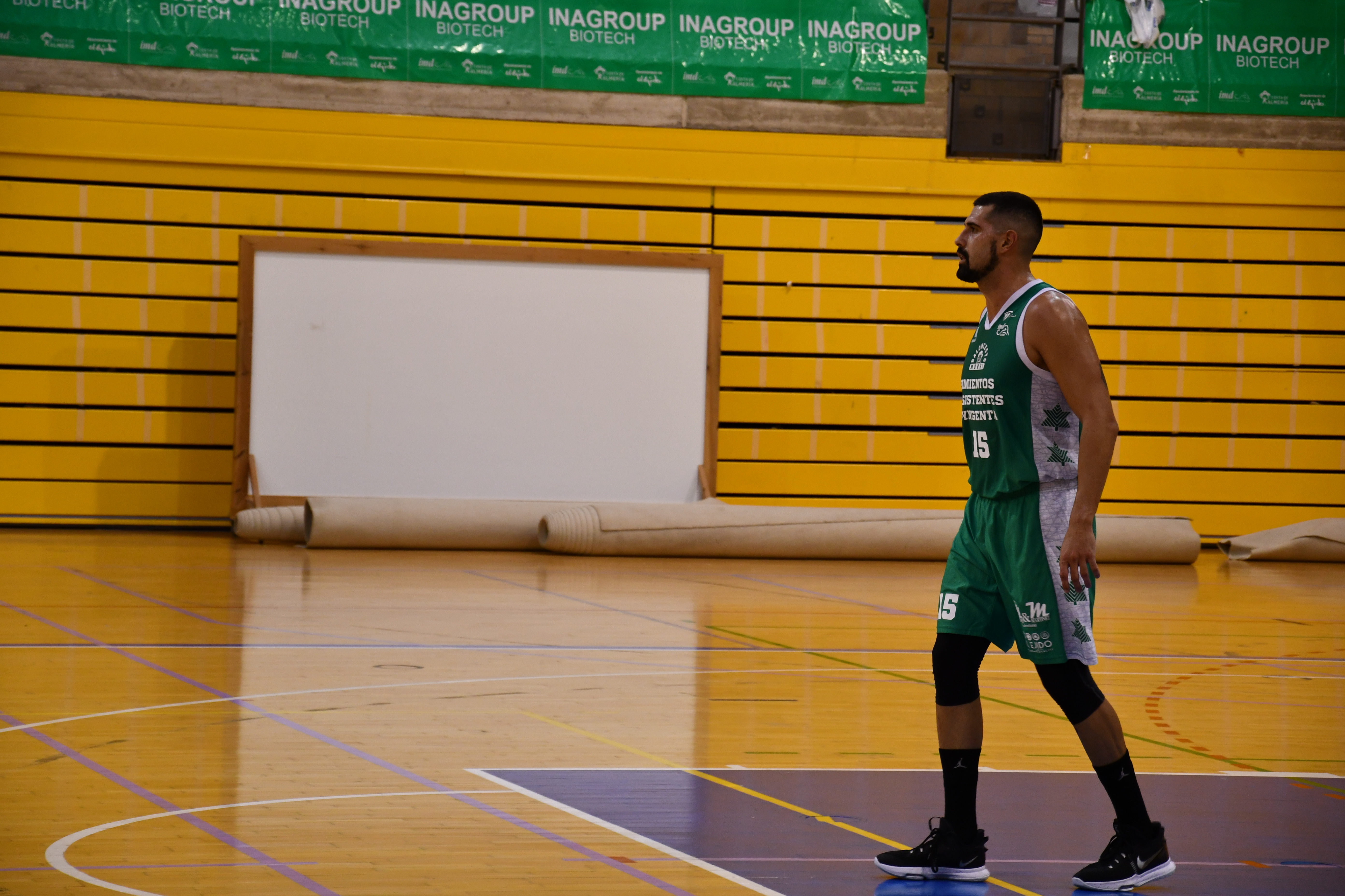 Pimientos Syngenta arrasa al Martos (100-54) y permanece invicto en casa