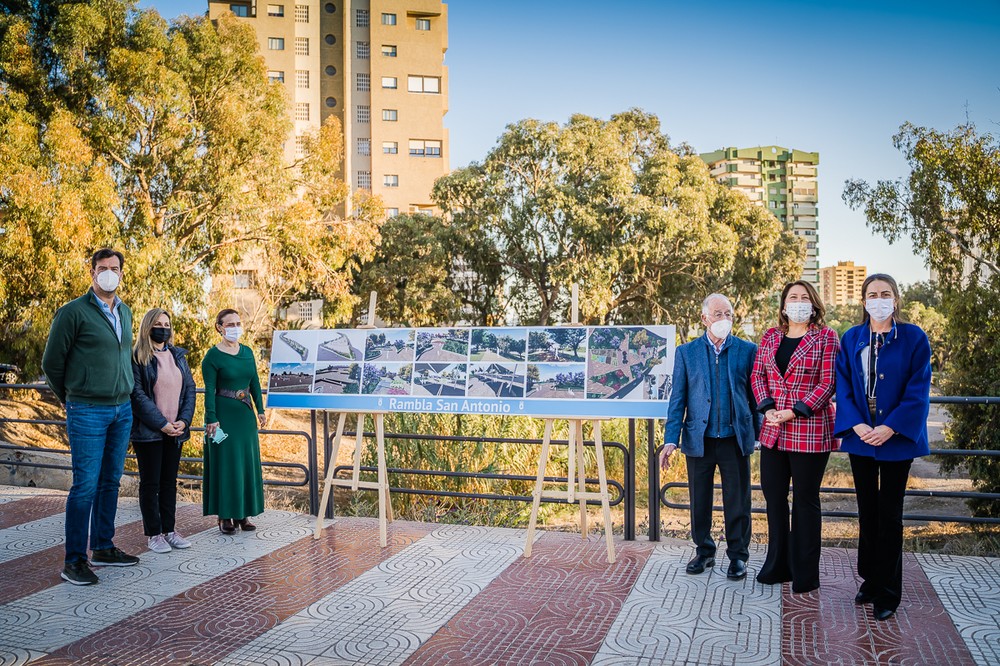 Amat presenta a la consejera Carmen Crespo el estudio de adecuación de la Rambla San Antonio de Aguadulce
