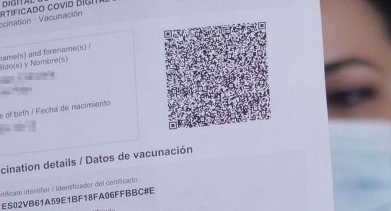 Andalucía solicitará prórroga de quince días para  el uso del Certificado COVID en hostelería, ocio  nocturno, hospitales y centro sociosanitarios