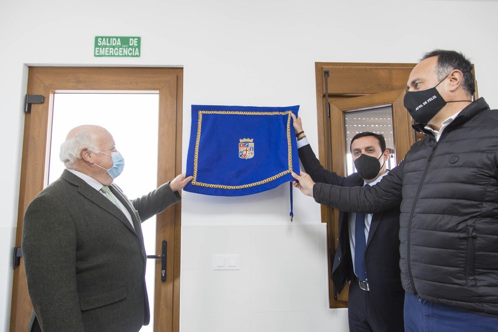 El nuevo consultorio de Felix abre sus puertas gracias a la colaboración entre la Junta, Diputación y Ayuntamiento