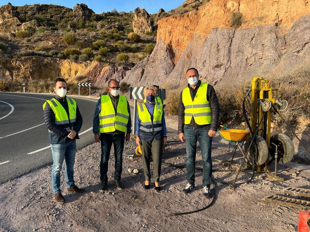 La Junta trabaja para dar soluciones que mejoren la carretera A-391 en su acceso a Felix