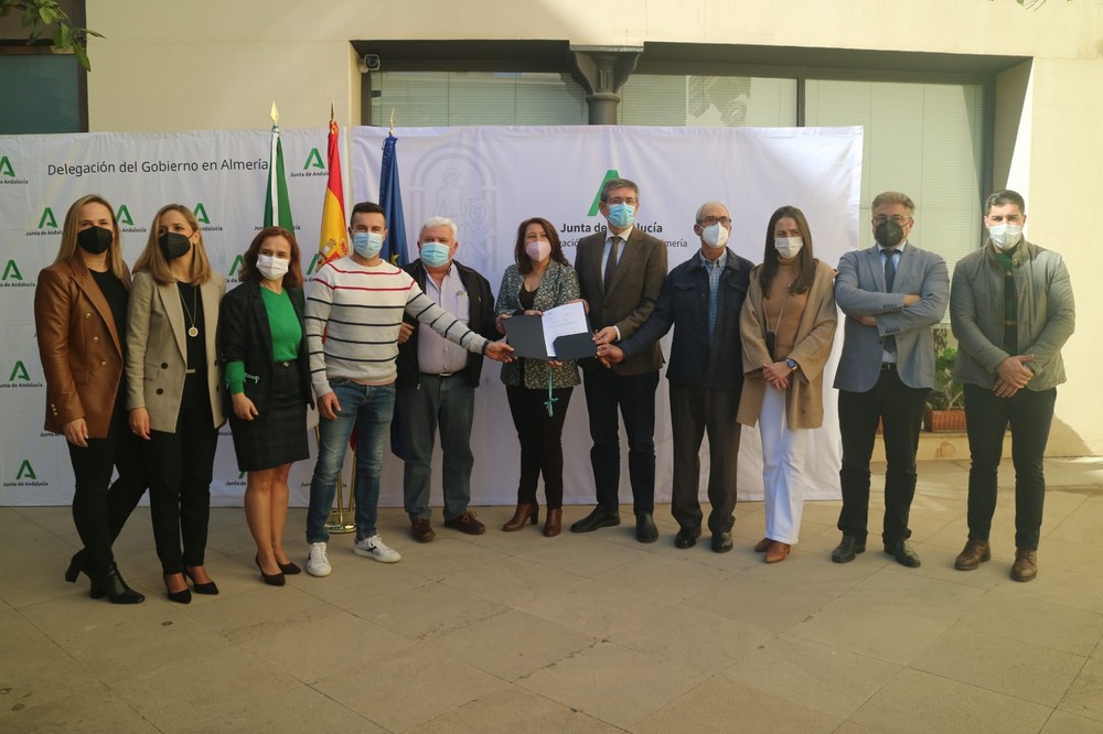 Manuel Cortés celebra la concesión del agua de Benínar para los regantes de Adra