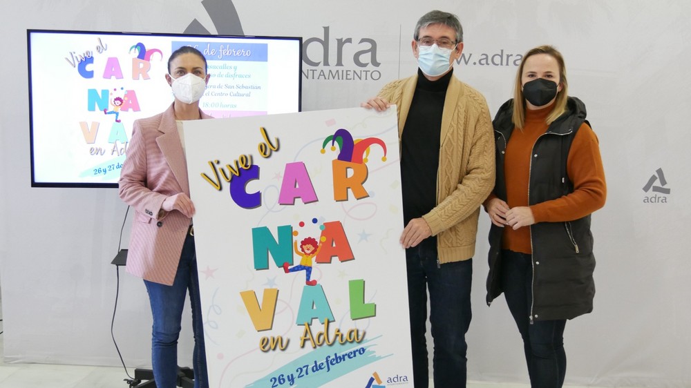 Las calles de Adra se llenan de color este fin de semana para celebrar la tradicional fiesta de las máscaras