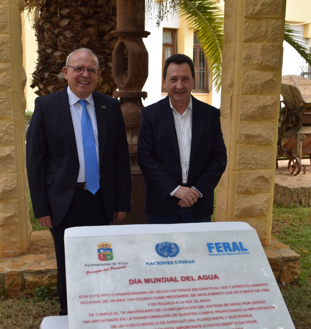La Federación de Regantes de Almería y el Ayuntamiento de Vícar rinden homenaje a los 50 años del riego por goteo
