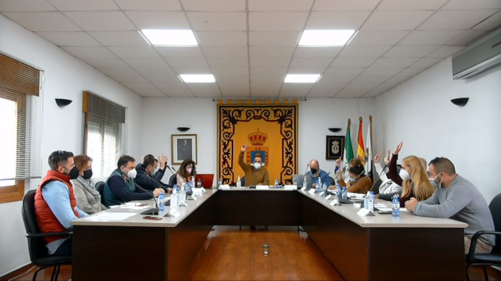 El PP de La Mojonera denuncia que el alcalde se niega a limpiar las inmediaciones del edificio de usos múltiples de la Venta del Viso