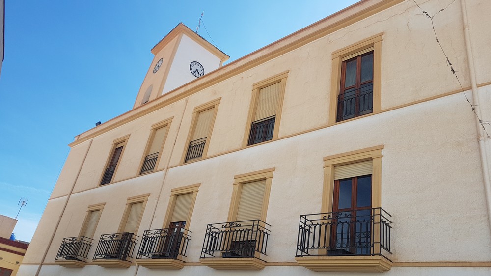 El grupo Popular presenta sus propuestas en el registro municipal para mitigar los efectos de la calima en Dalías y Celín