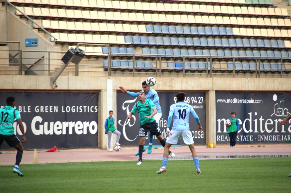 El Polideportivo El Ejido suma tres grandes puntos frente al Águilas