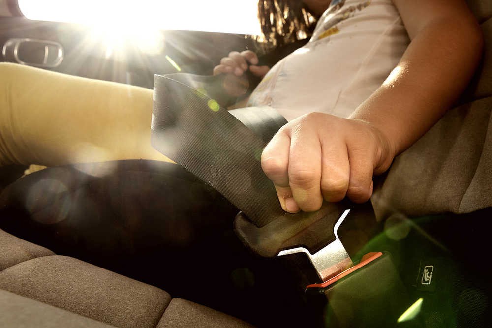 Vícar se adhiere a la nueva campaña de la DGT sobre el uso del cinturón