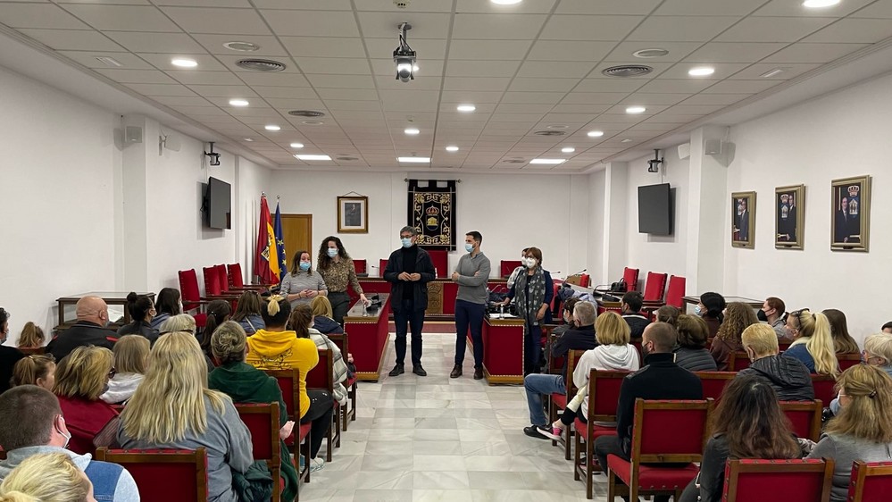 Adra ofrece asesoramiento y apoyo asistencial a casi medio centenar de refugiados ucranianos