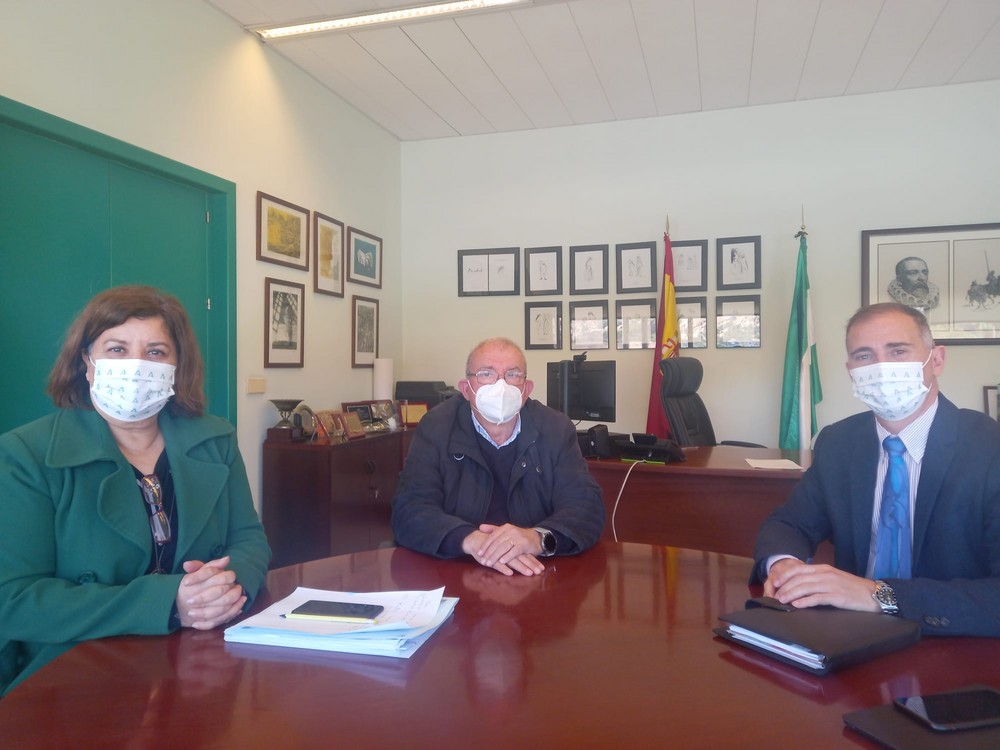 El Ayuntamiento cederá gratuitamente a la Junta una parcela de diez mil metros cuadrados para la construcción del tercer IES en Vícar