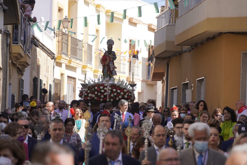 Adra vive con fervor el regreso de San Marcos a las calles de la ciudad milenaria