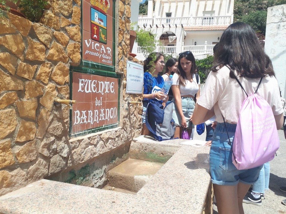 Escolares almerienses conocen el patrimonio histórico artístico  de Vícar y lo aplican a las matemáticas