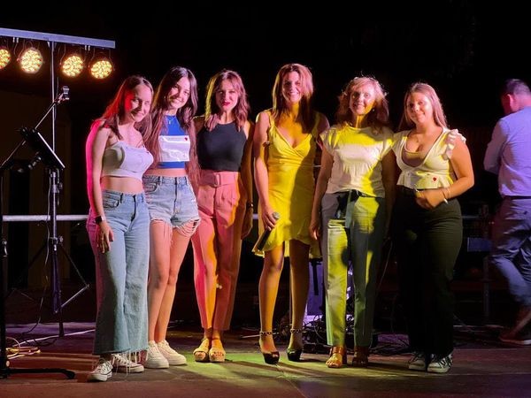 La joven Ariadna Fernández es elegida Reina de las Fiestas de La Puebla 2022