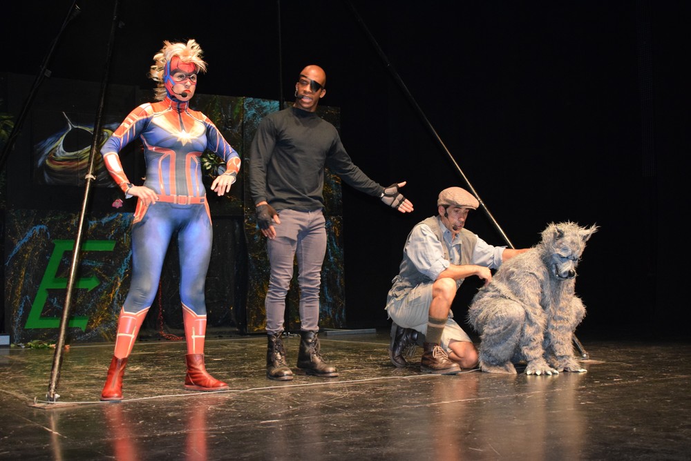 El espectáculo musical ‘Eco Vengadores’ trata de concienciar a 1.800 escolares de Vícar sobre la problemática medioambiental