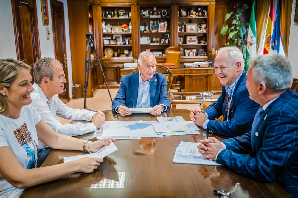 La Comisión de Seguimiento del Hospital de Roquetas aprueba la renovación del convenio entre el SAS y el Ayuntamiento