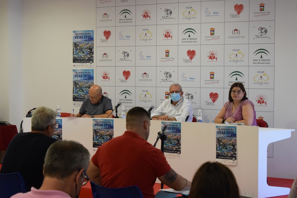 Doble sesión plenaria en el Ayuntamiento de Vícar