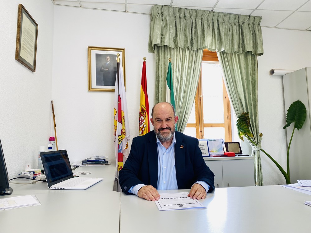Francisco Lirola comienza su mandato saludando a los trabajadores municipales