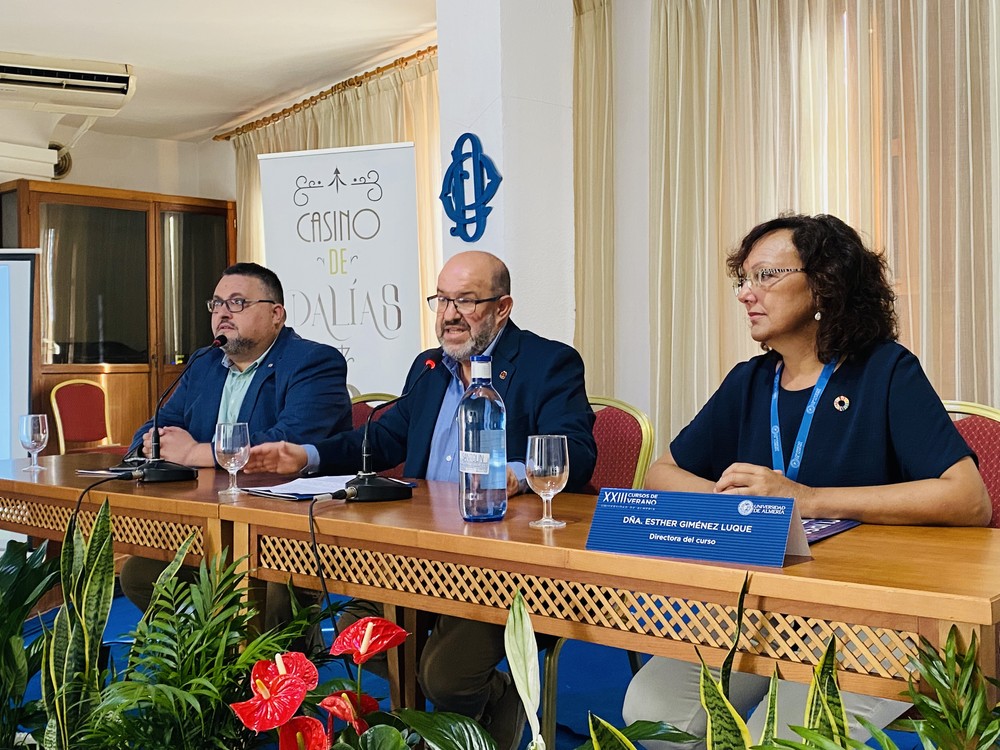 Arrancan los cursos de verano de la UAL en el Casino de Dalías