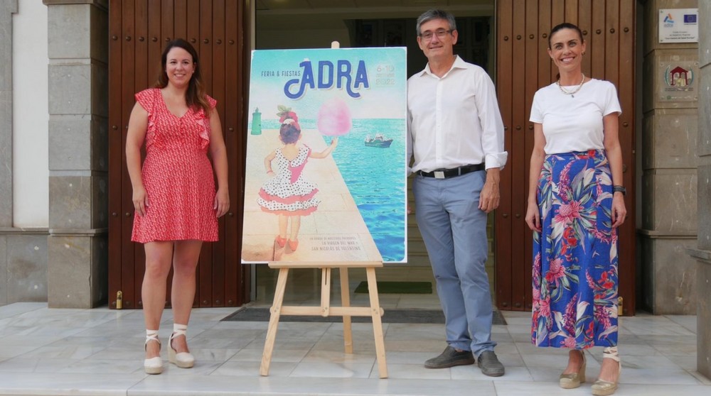 Manuel Cortés presenta el cartel oficial de la Feria y Fiestas de Adra 2022 en honor a sus patronos
