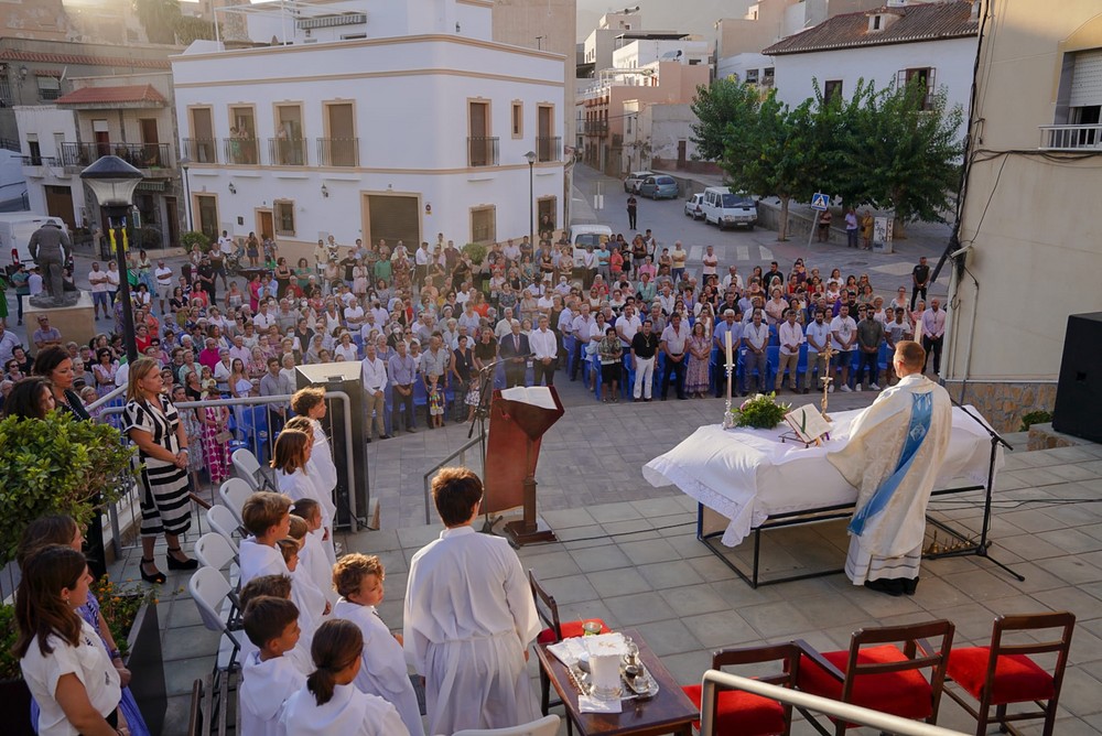 Celebrado el traslado de la patrona de Adra la Virgen del Mar a la recién restaurada Iglesia Parroquial
