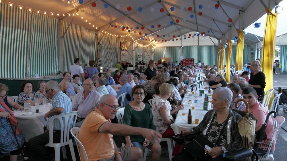 Ayuntamiento de Adra publica las bases para la instalación de barras en la Feria de Mediodía de sus fiestas patronales