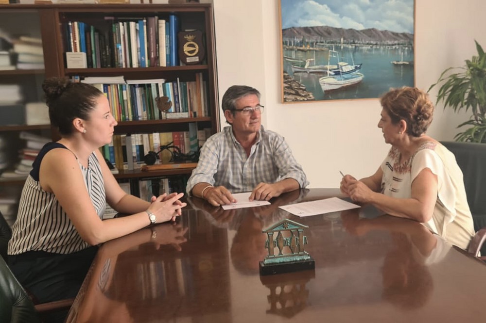 Ayuntamiento de Adra y FEAFES ‘El Timón’ seguirán visibilizando juntos la Salud Mental