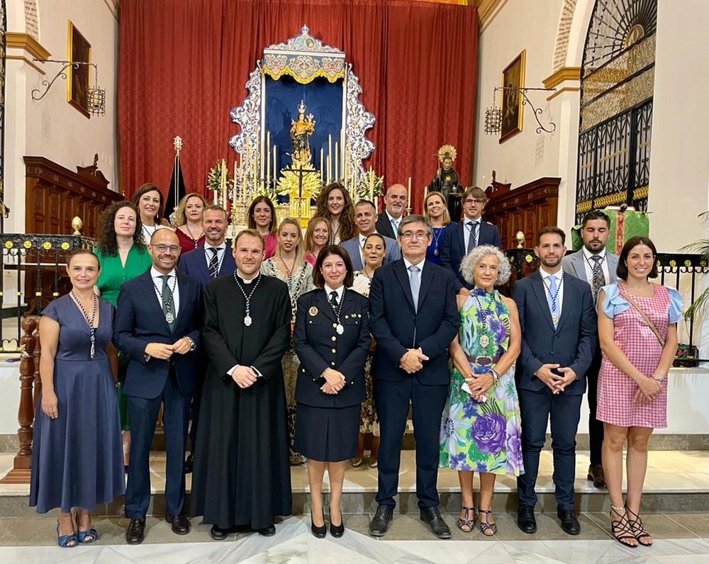 La Hermandad de los Patronos de Adra celebra el pregón y la imposición de medallas