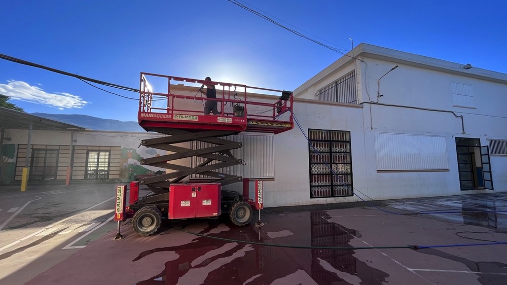 El Ayuntamiento de Berja ultima la puesta a punto de los colegios para el comienzo del curso