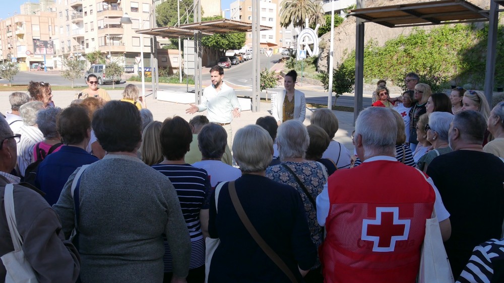 Adra acoge el Encuentro de Mayores del Poniente de la mano de Cruz Roja con un centenar de participantes