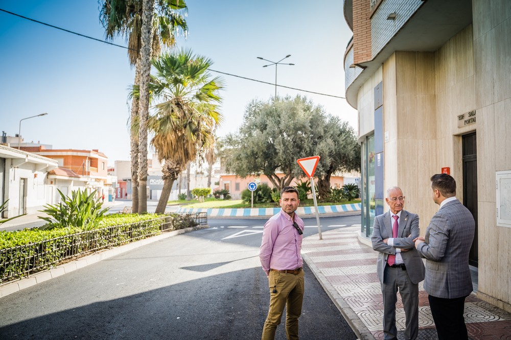 Finalizadas las obras de mejora de asfaltado de la Carretera de La Mojonera y de la Avenida Pablo Picasso
