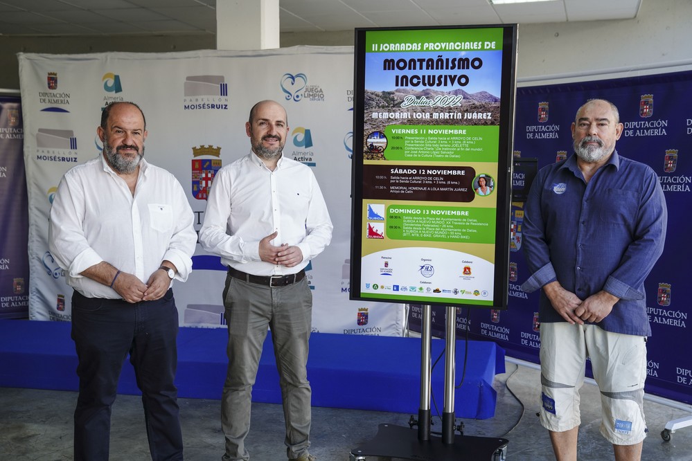 Un centenar de personas con diversidad funcional disfrutarán del montañismo en Dalías