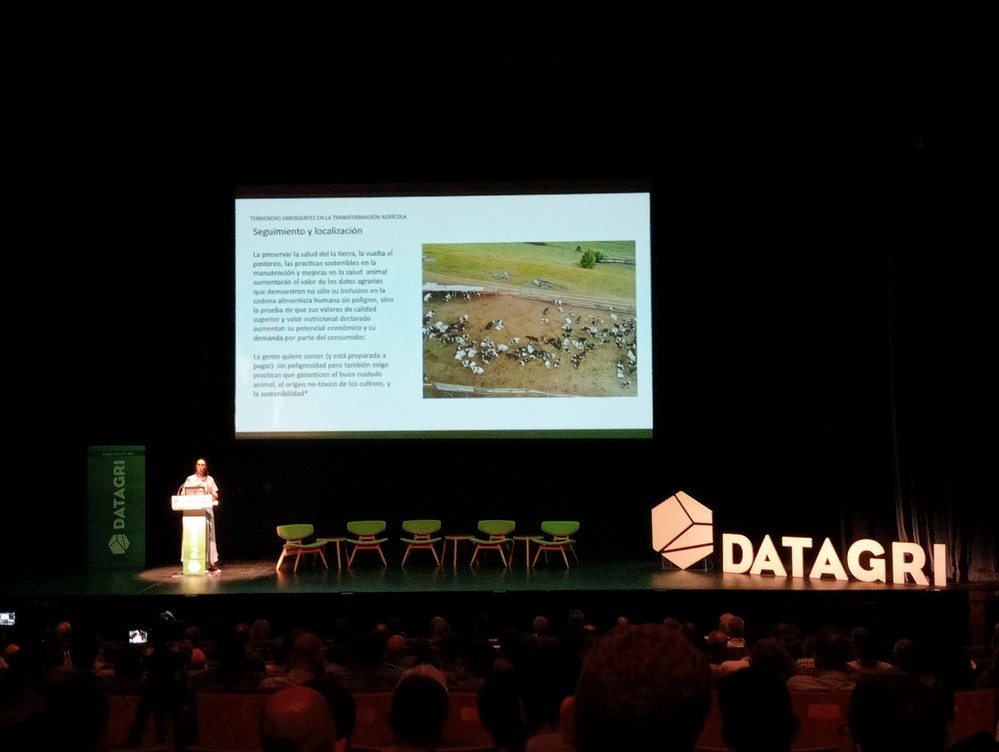 La científica Inma Martín lleva a El Ejido la agricultura del futuro