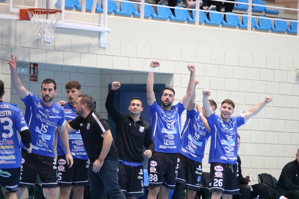 El CBM Cantera Sur Bahía de Almería prueba con éxito ante GAB Jaén su recarga de pilas (34-23)
