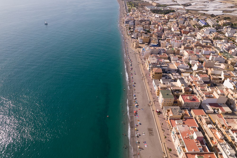 La Mesa de Trabajo por la Estabilización de Balerma alerta de que Costas “puede crear un Algarrobico en este núcleo con el deslinde aprobado”