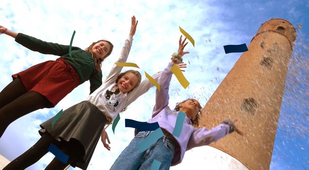 Adra presentará en FITUR su nueva marca turística y ofrecerá la recién horneada Guía de rutas y senderos