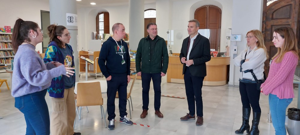 Empleo revitaliza servicios municipales en Berja con el programa Joven Ahora