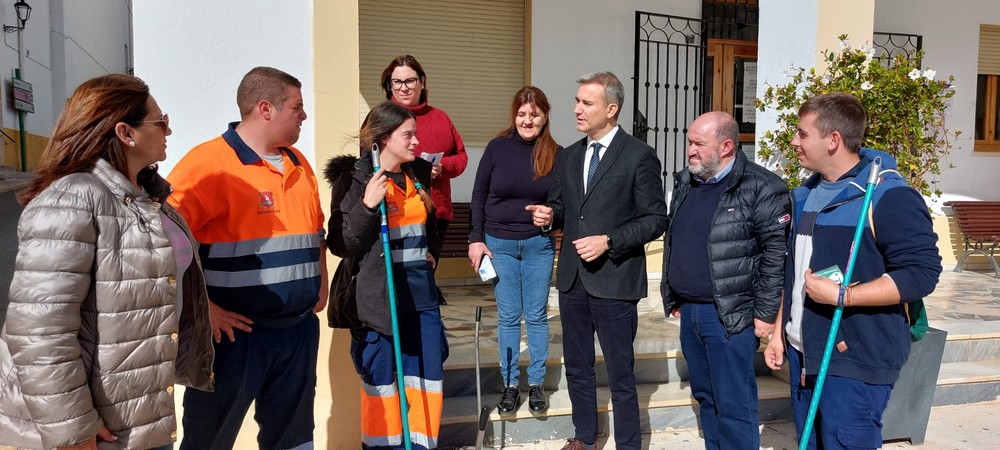Amós García aborda con el alcalde de Dalías proyectos para impulsar el empleo y emprendimiento en el municipio