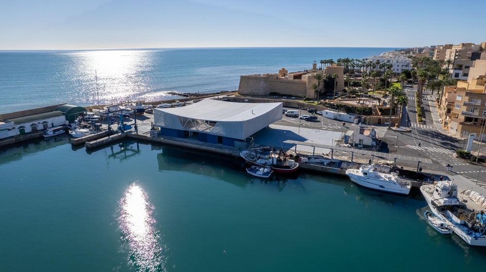 Jarquil concluye la nueva lonja del puerto de Roquetas de Mar